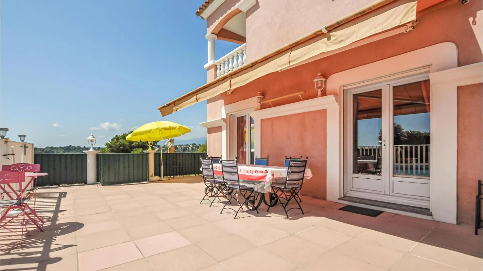 Amazing Home In Cagnes Sur Mer بيت للعطل كانيو سور مير